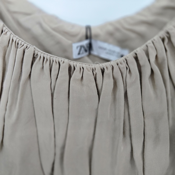 NWT Zara Camel Color Off The Shoulder Shirt With Ruffle Size XS Elastic Neckline - Picture 5 of 13
